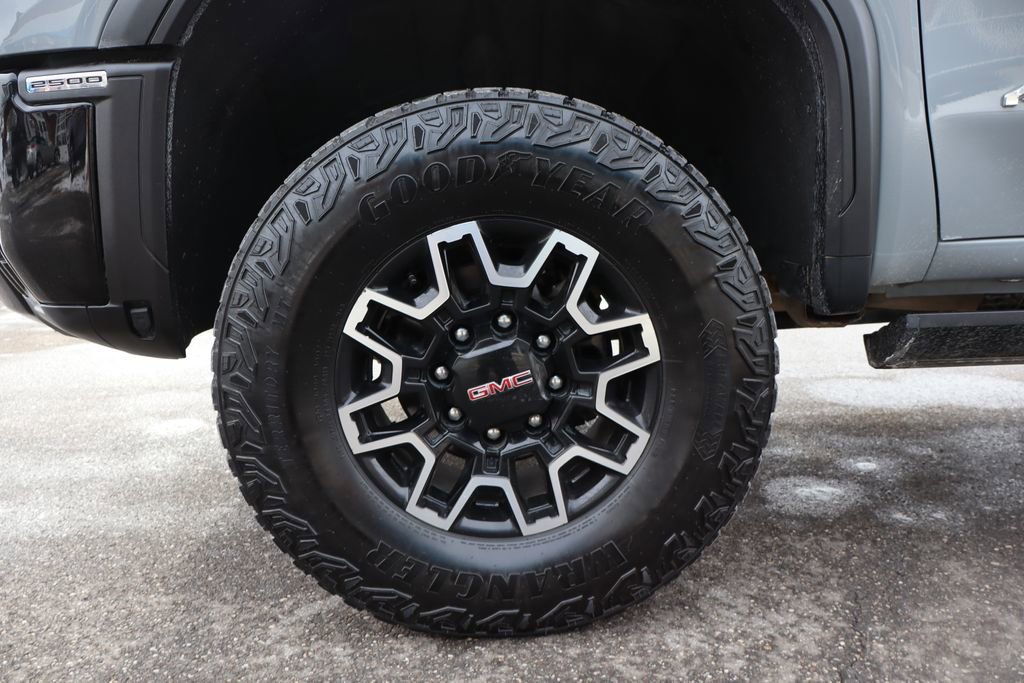 Used 2024 GMC Sierra 2500 AT4X image 37