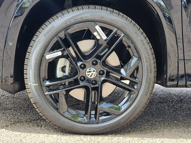 New 2026 Volkswagen Tiguan SE R-Line AWD/4WD image 9