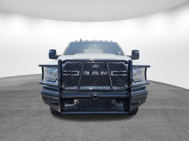 Used 2024 RAM 3500 Tradesman w/ Chrome Appearance Group image 2