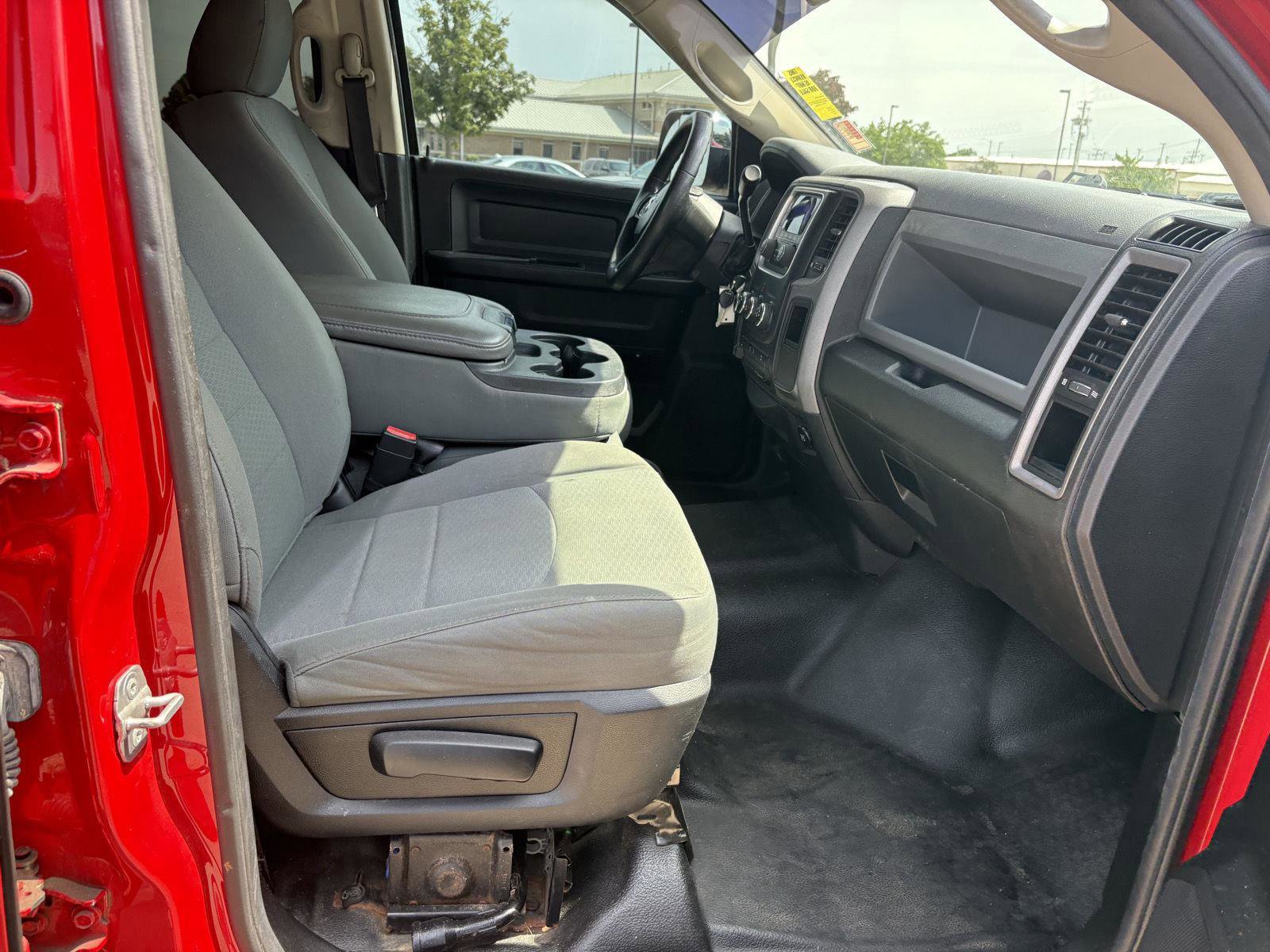 Used 2014 RAM 2500 Tradesman w/ Chrome Appearance Group AWD/4WD image 15