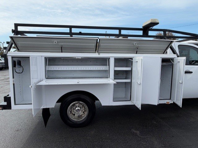Used 2007 Chevrolet Silverado 3500 W/T w/ Provisions, Wrecker Package RWD image 12