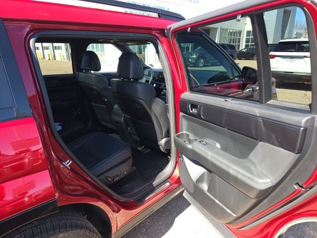 Used 2025 Hyundai Santa Fe Calligraphy AWD/4WD image 38