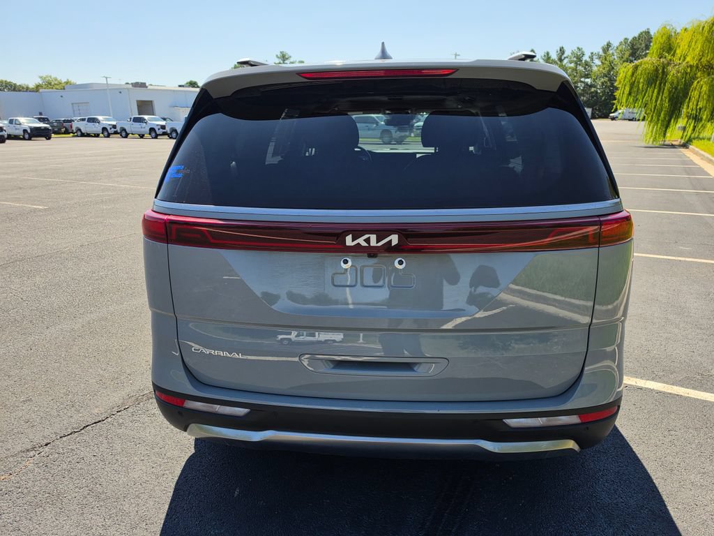 Used 2024 Kia Carnival SX Prestige FWD image 8