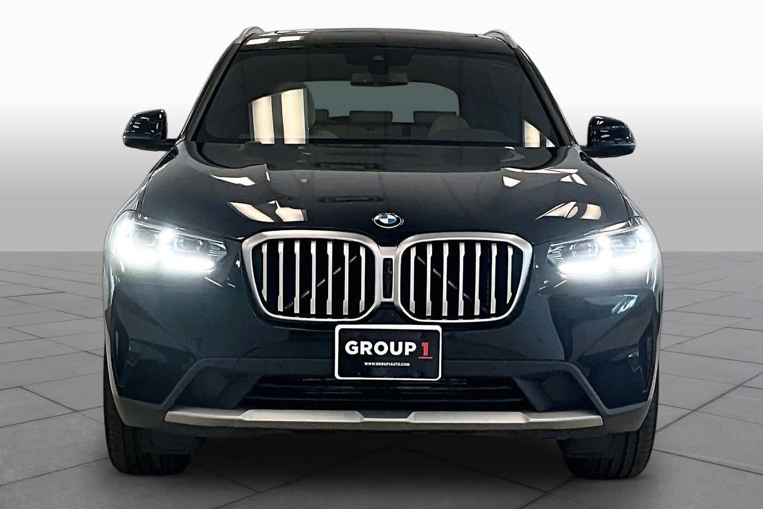 Used 2024 BMW X3 sDrive30i w/ Convenience Package RWD image 3