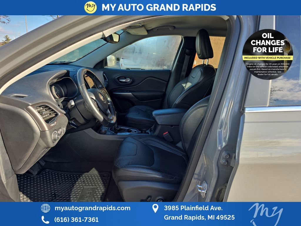 Used 2020 Jeep Cherokee Limited image 9