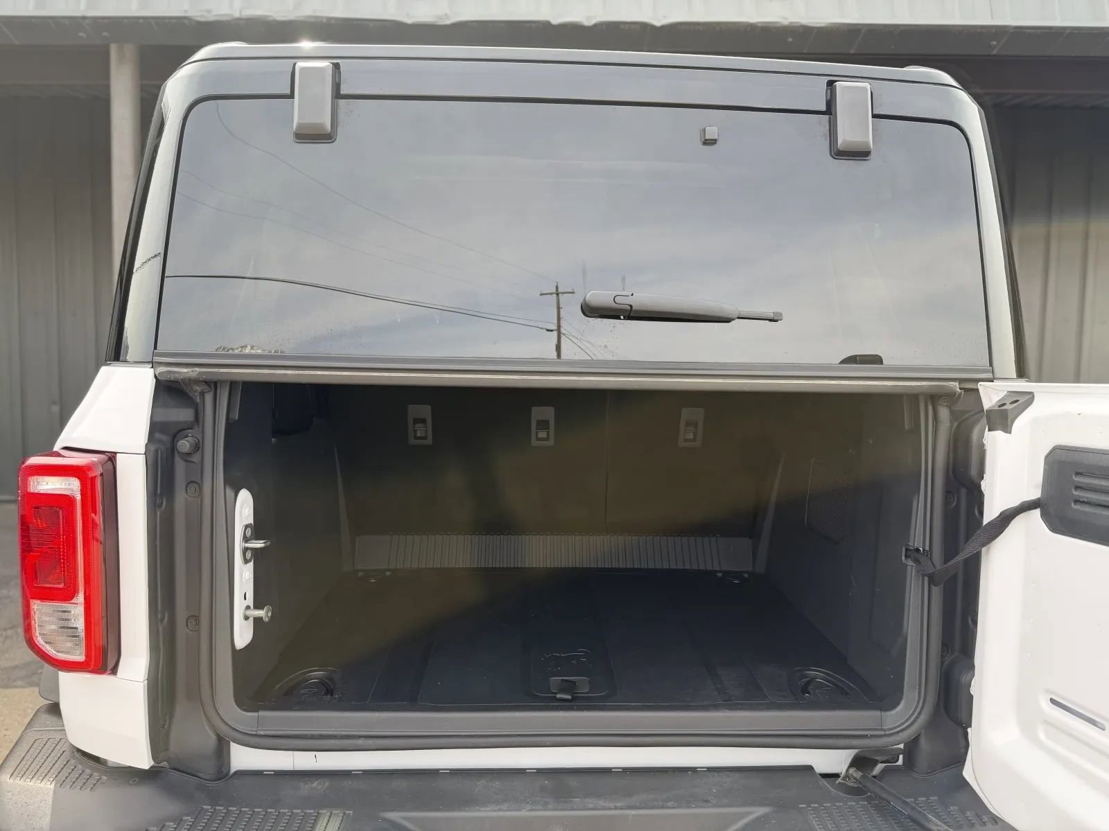 Used 2024 Ford Bronco Black Diamond image 17