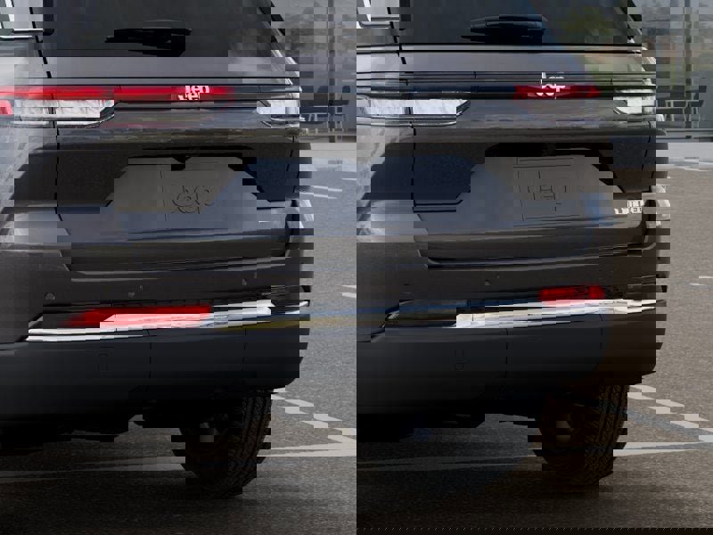 New 2026 Jeep Grand Cherokee Limited w/ Luxury Tech Group II image 13