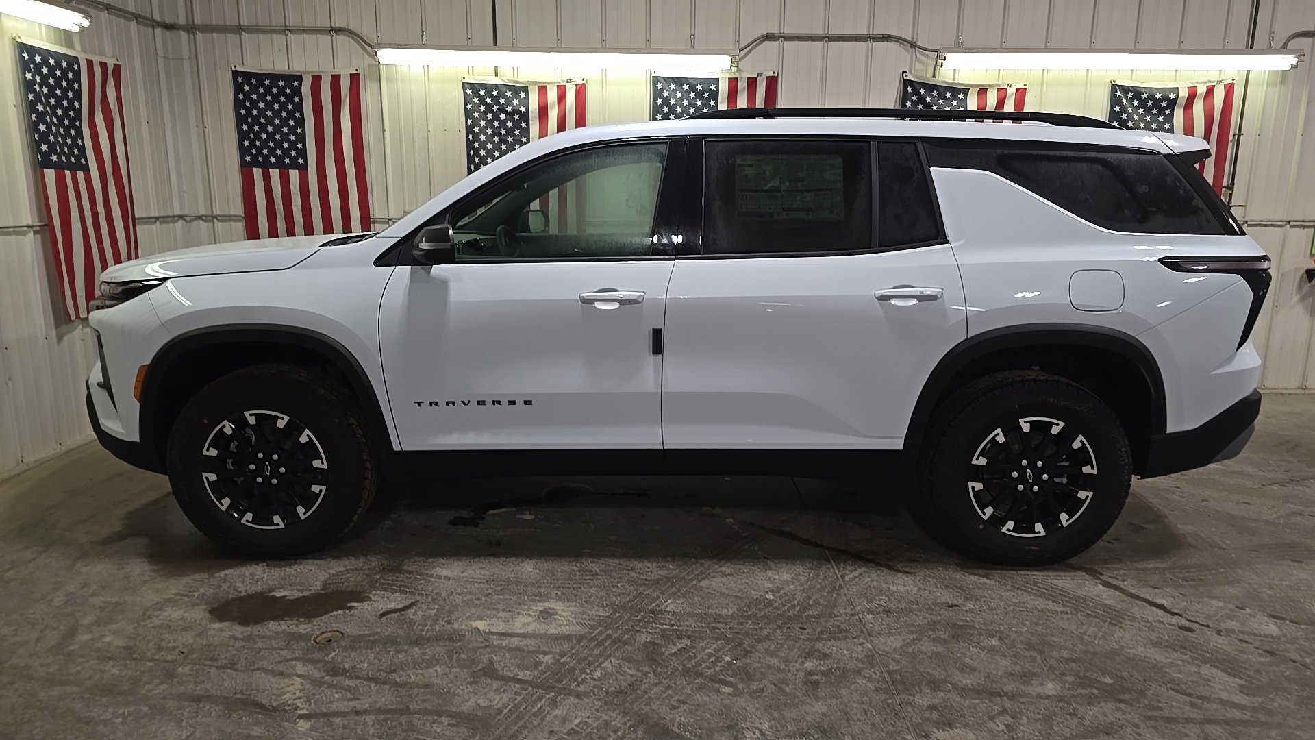 New 2026 Chevrolet Traverse Z71 w/ Driver Confidence Package image 3