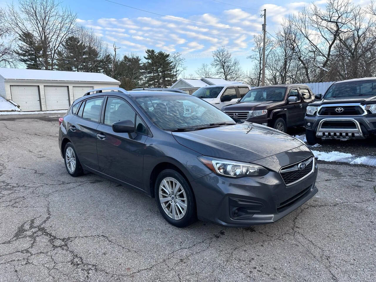 Used 2018 Subaru Impreza 2.0i Premium image 3
