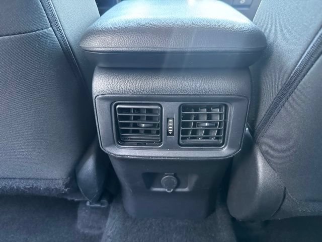 Used 2025 Toyota RAV4 LE AWD/4WD image 20