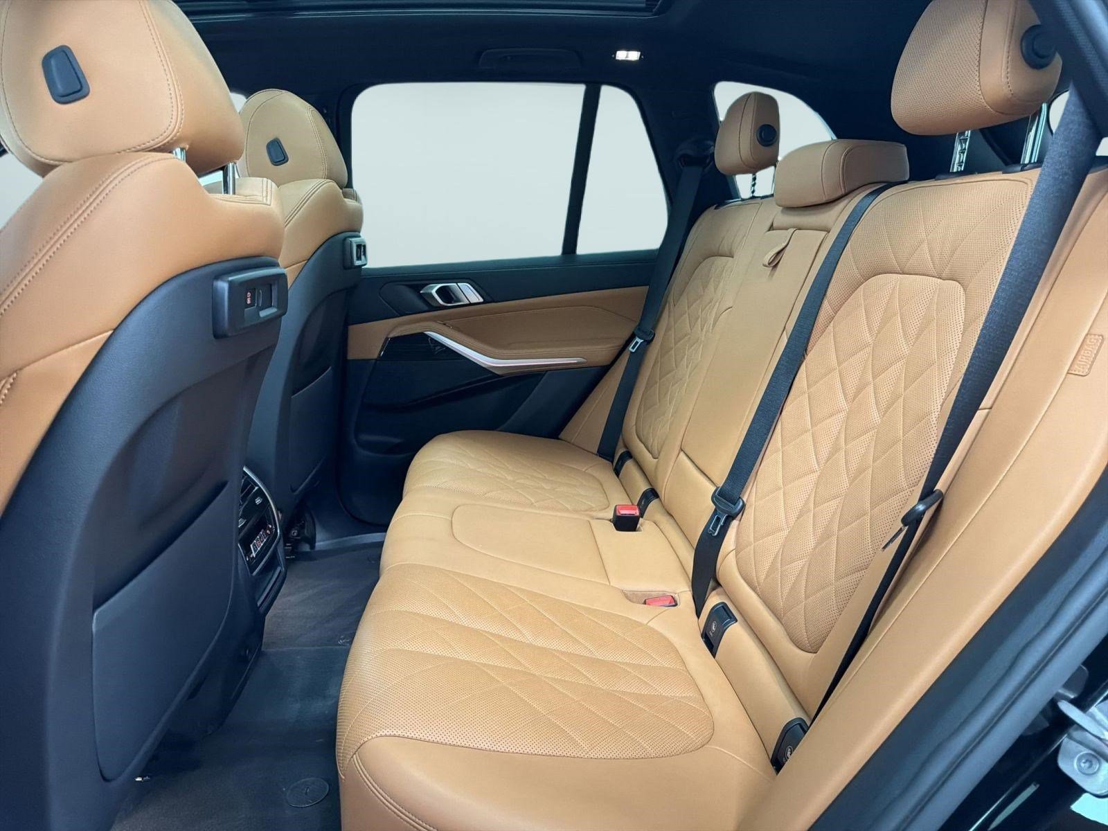 Certified 2023 BMW X5 xDrive40i w/ Climate Comfort Package image 15