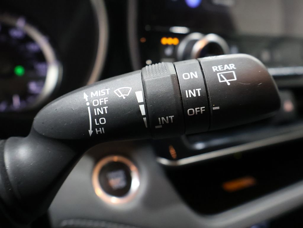 Used 2024 Toyota Highlander XLE image 39