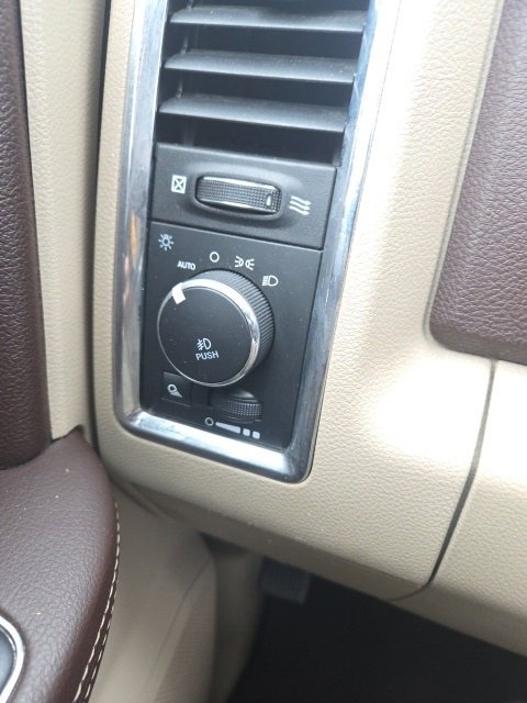 Used 2017 RAM 1500 Laramie w/ Convenience Group image 6