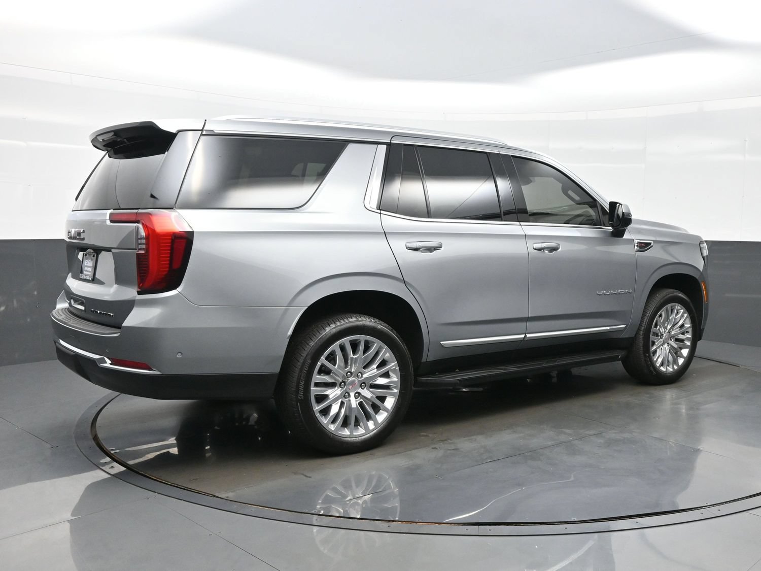 Used 2025 GMC Yukon Elevation w/ LPO, Floor Liner Package AWD/4WD image 6