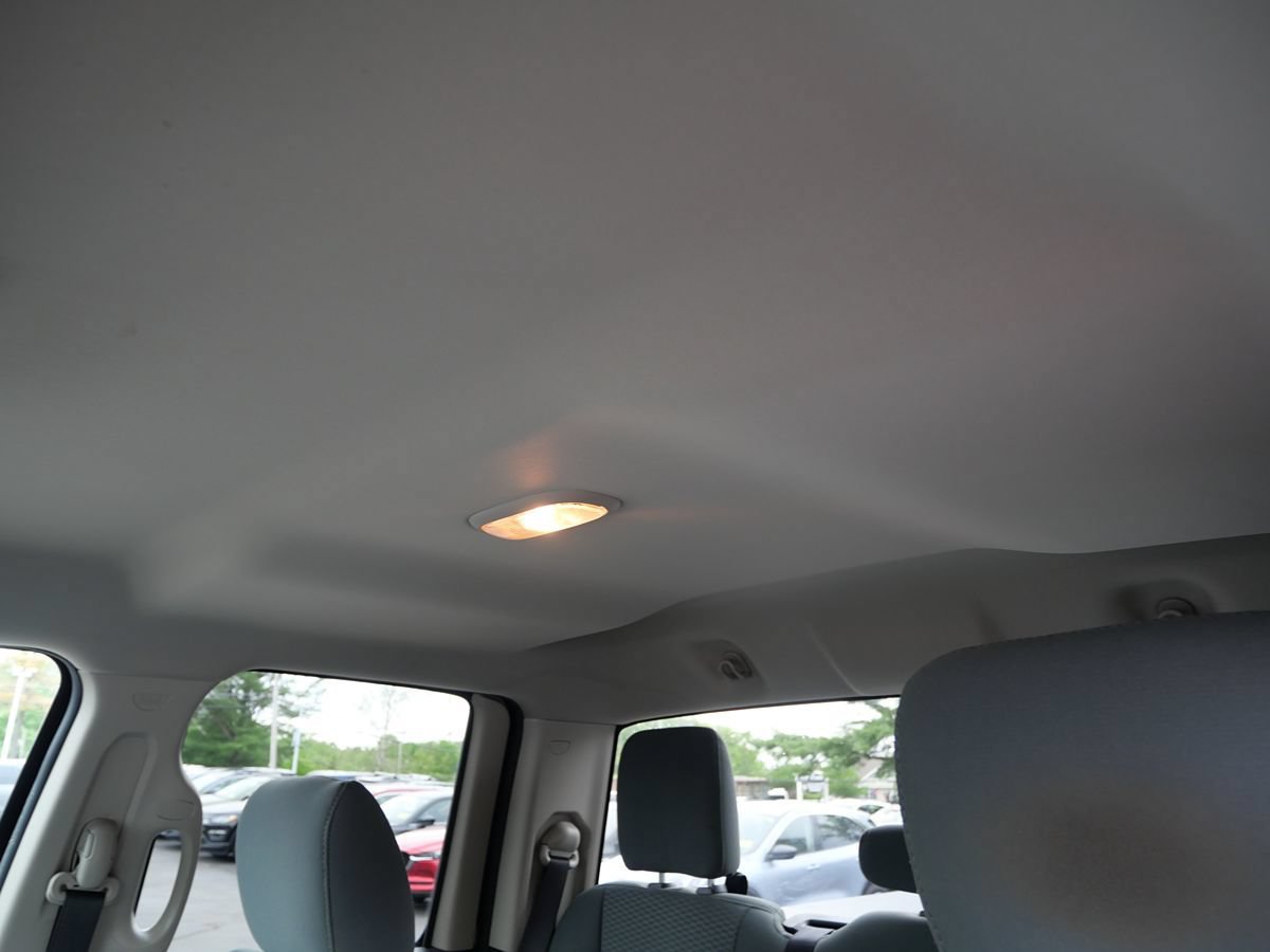 Used 2018 RAM 1500 Express AWD/4WD image 12