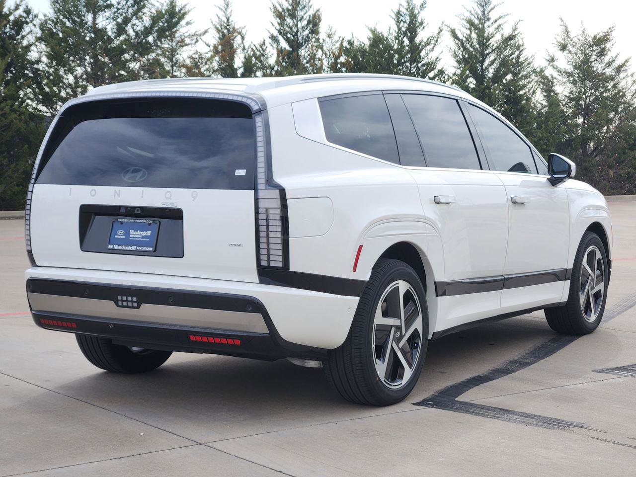 New 2026 Hyundai Ioniq 9 Calligraphy image 4