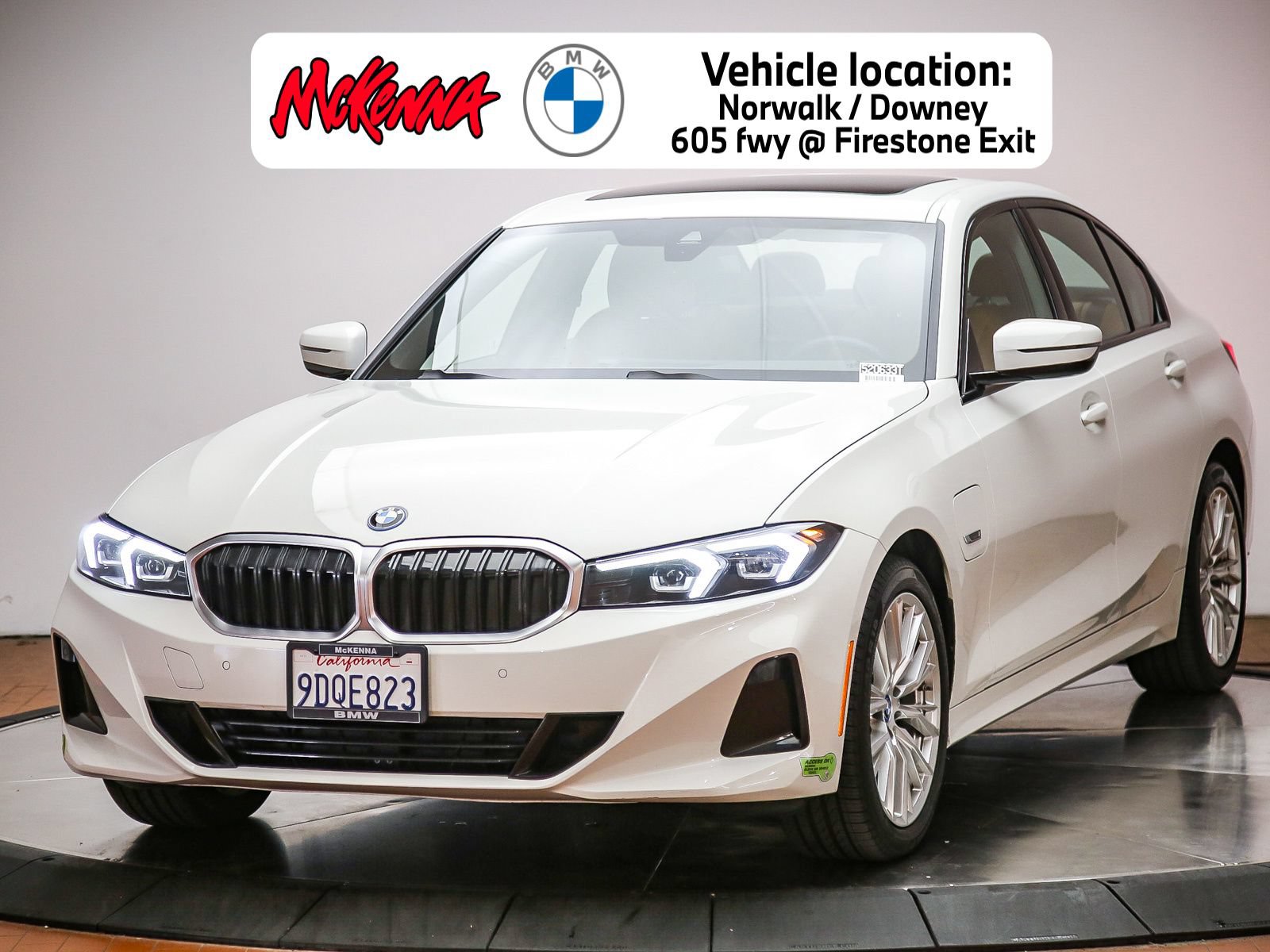 Used 2023 BMW 330e w/ Driving Assistance Package RWD image 1