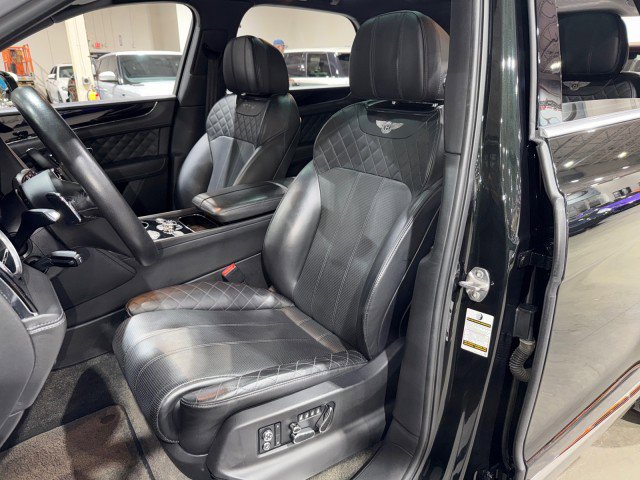 Used 2017 Bentley Bentayga image 10