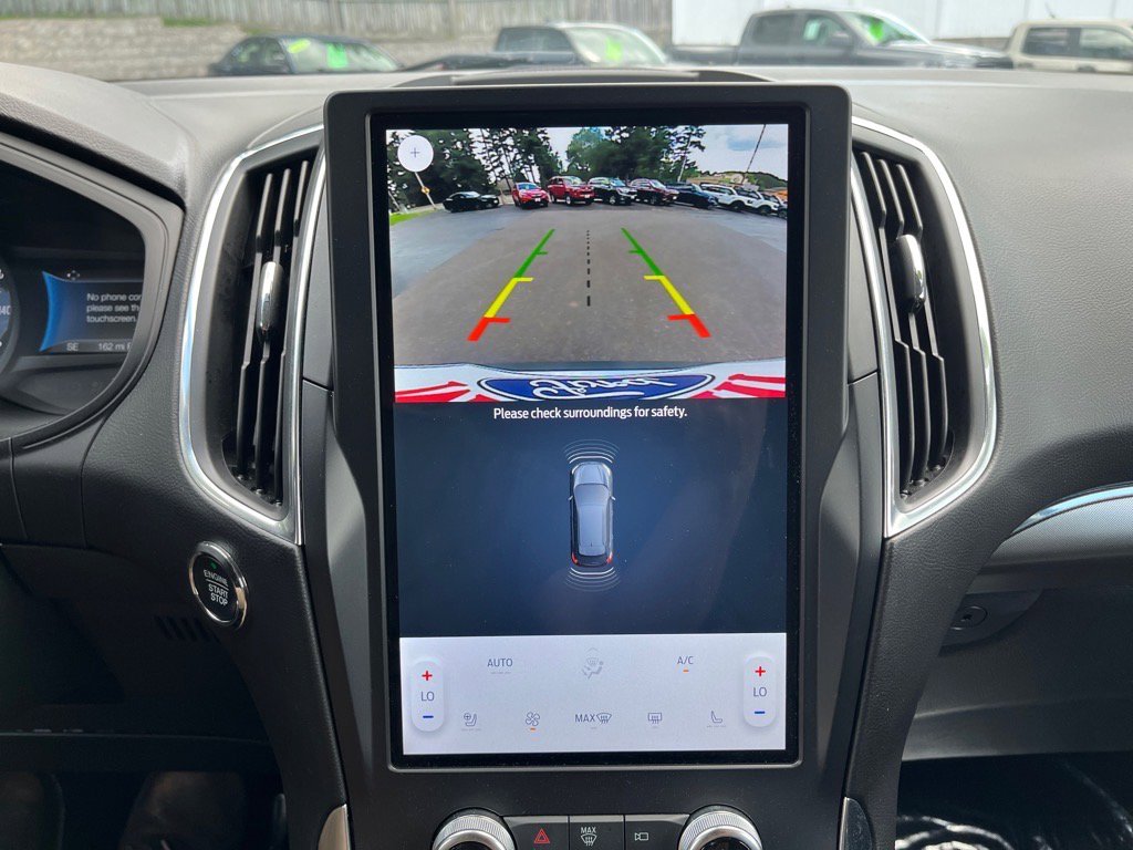 Used 2024 Ford Edge Titanium image 22