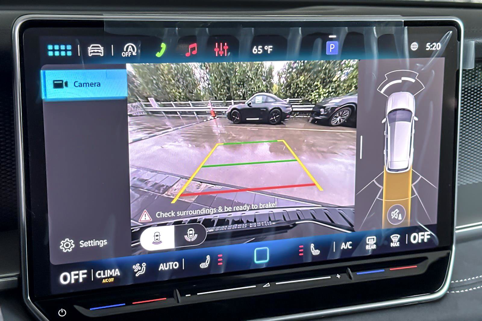 New 2026 Volkswagen Tiguan SE R-Line image 18