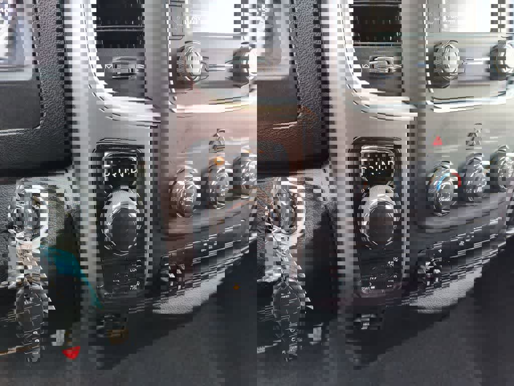 Used 2023 RAM 1500 Classic SLT image 19