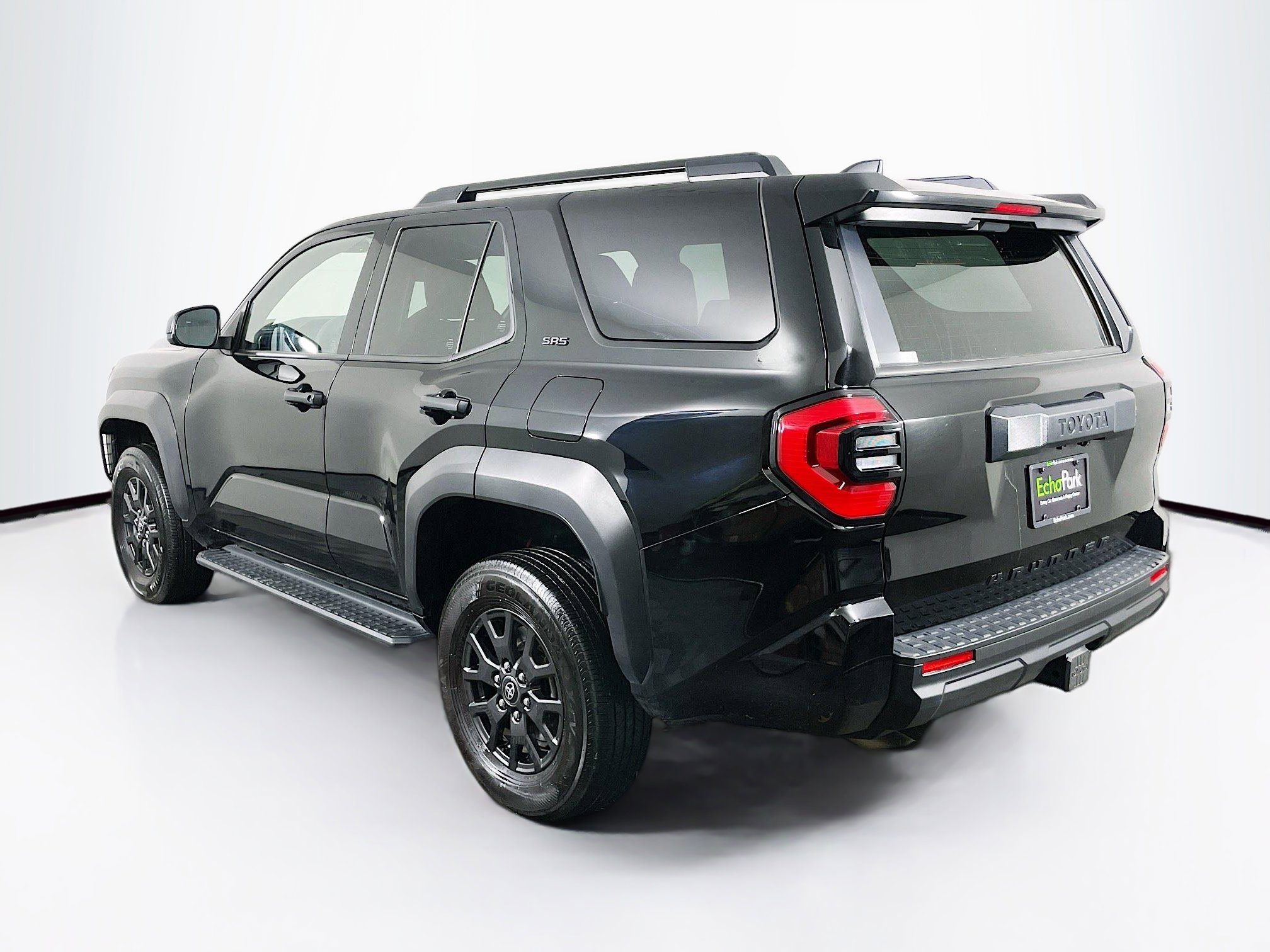 Used 2025 Toyota 4Runner SR5 image 5