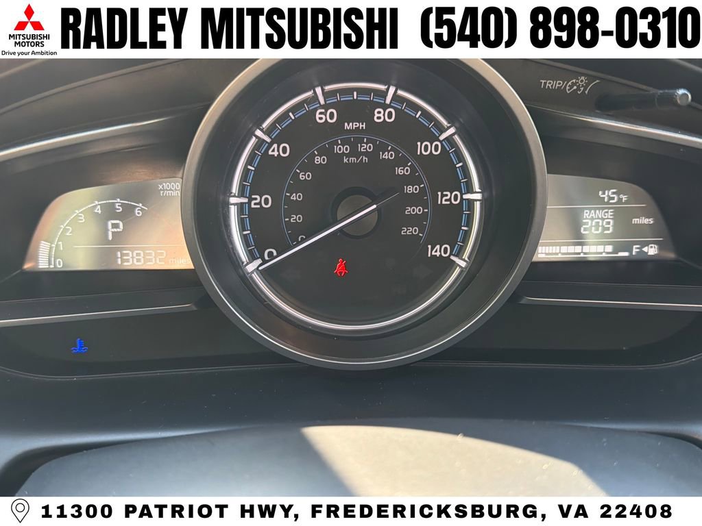 Used 2019 Toyota Yaris LE image 5