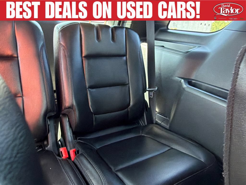 Used 2018 Ford Explorer XLT w/ Equipment Group 202A FWD image 38