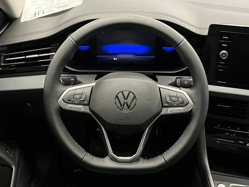 New 2027 Volkswagen Jetta SE FWD image 7