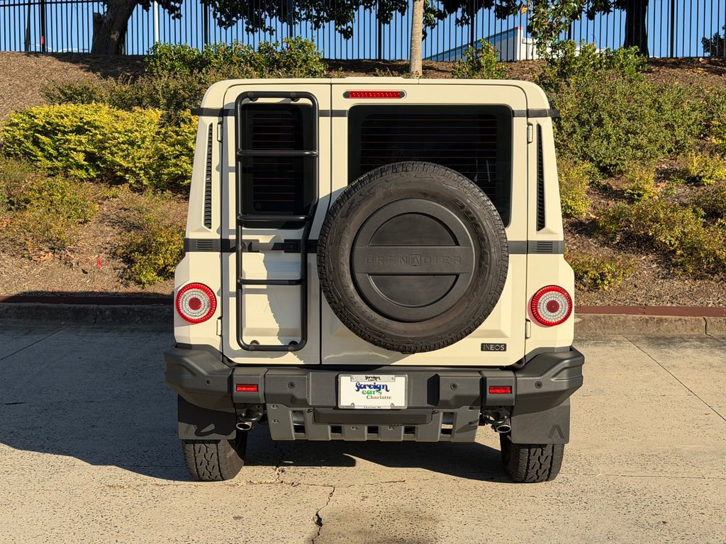 Used 2024 INEOS Grenadier Fieldmaster Edition image 4