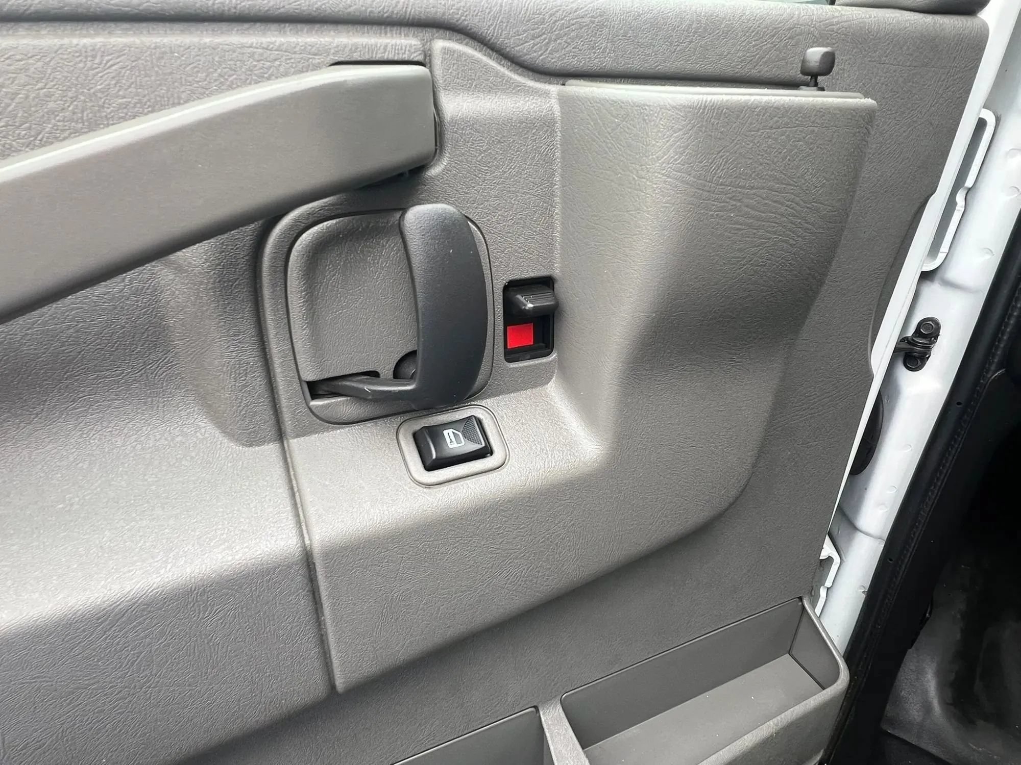 Used 2021 Chevrolet Express 2500 w/ Driver Convenience Package RWD image 14