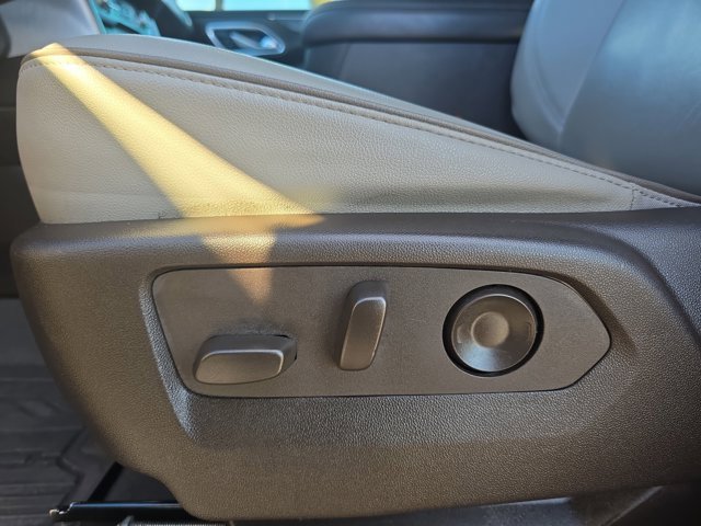 Used 2022 GMC Yukon SLT w/ SLT Premium Package image 29