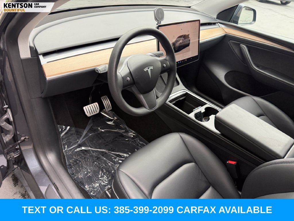 Used 2023 Tesla Model Y Performance AWD/4WD image 29