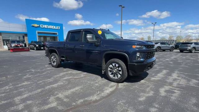 Used 2021 Chevrolet Silverado 2500 Custom w/ Custom Value Package AWD/4WD image 2
