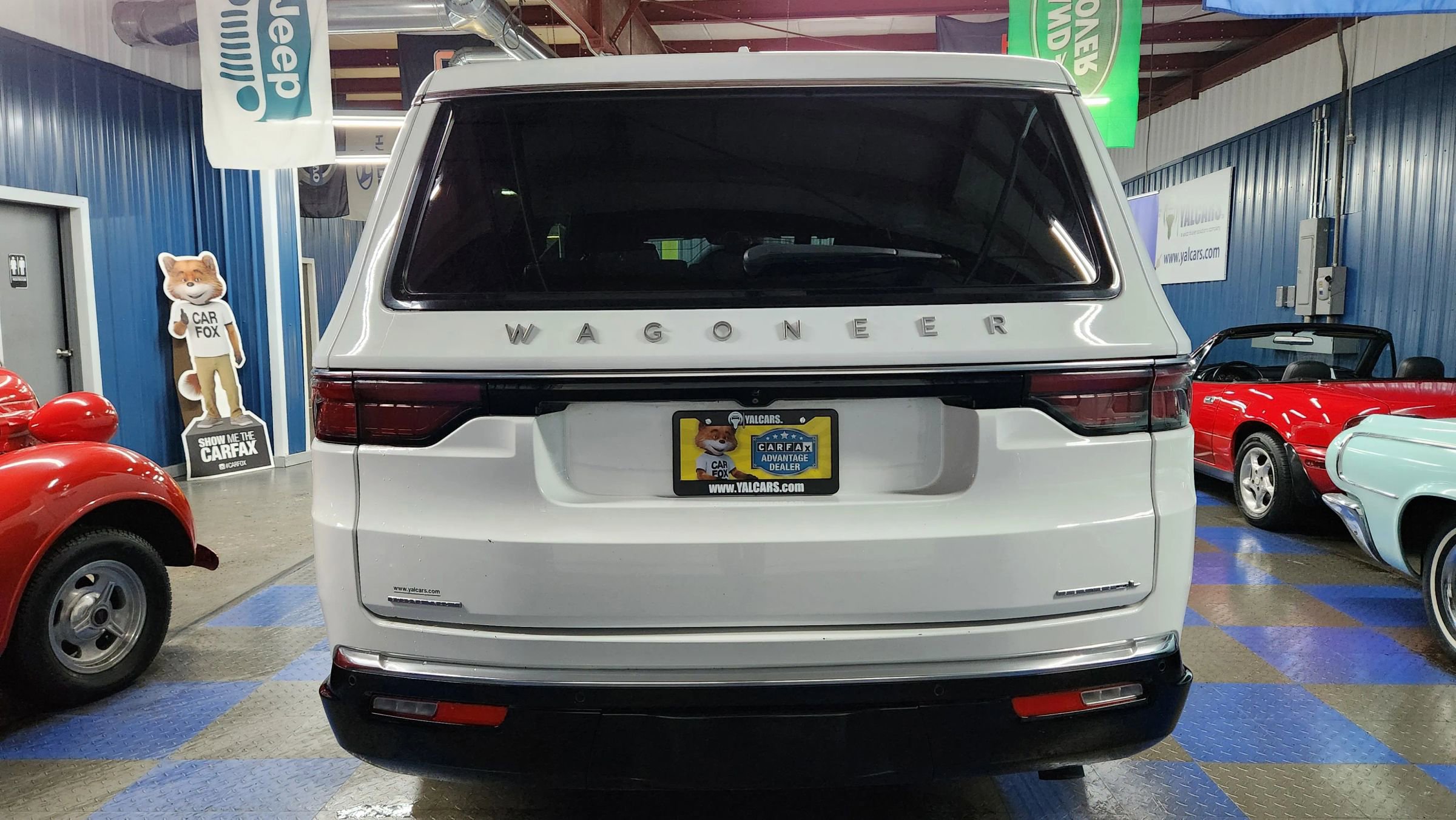 Used 2023 Jeep Wagoneer L Series II image 93