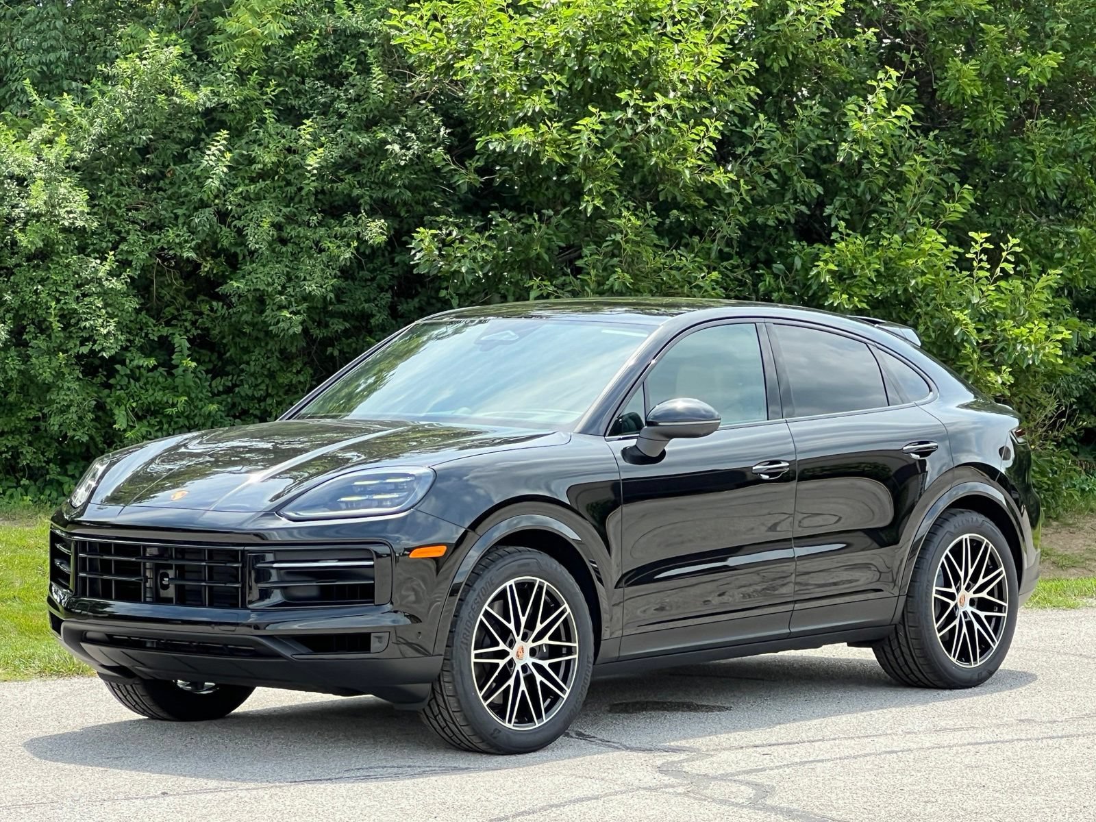 New 2026 Porsche Cayenne Coupe AWD/4WD video 1
