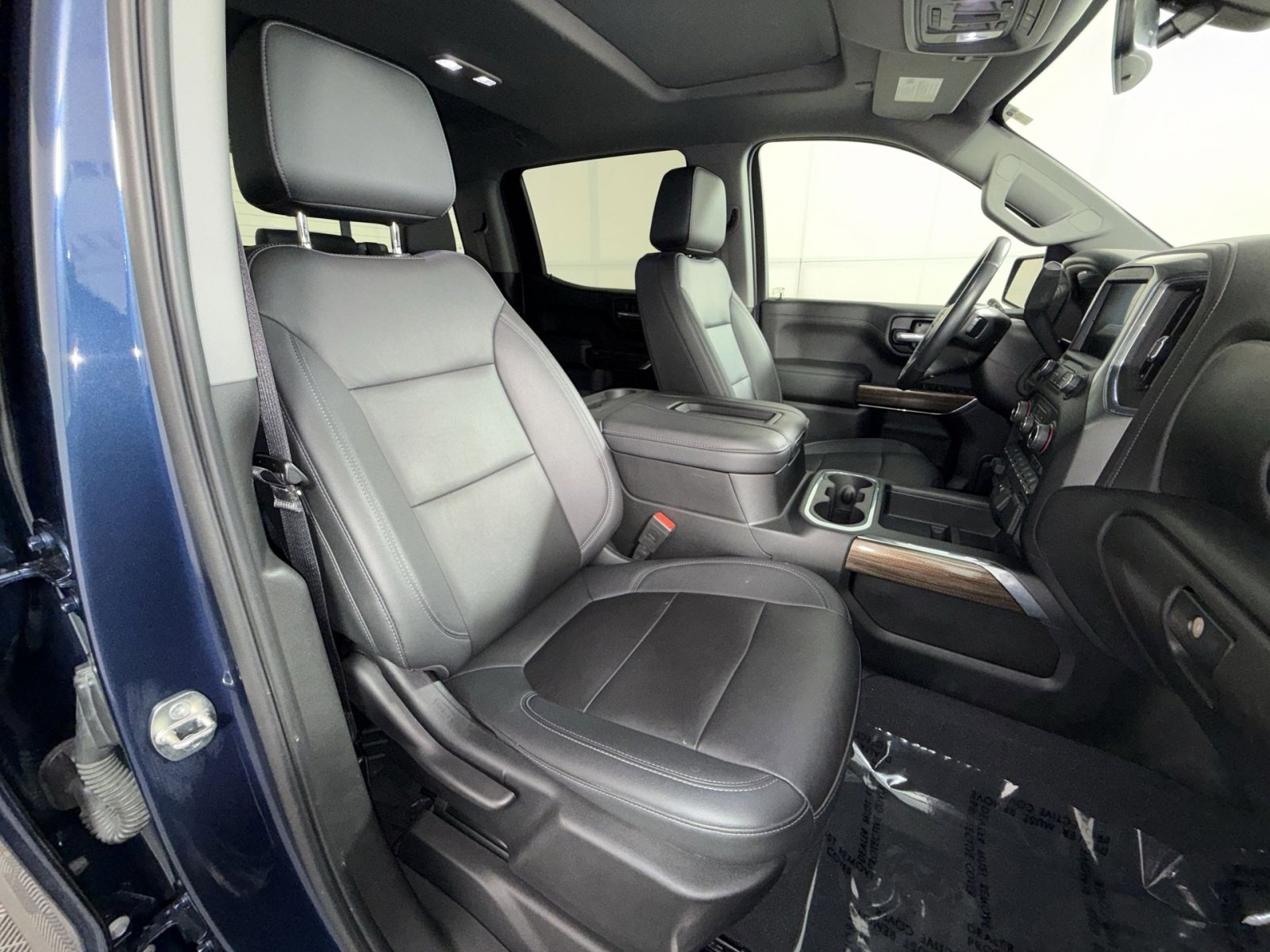 Used 2021 Chevrolet Silverado 1500 LT Trail Boss w/ Convenience Package II AWD/4WD image 28