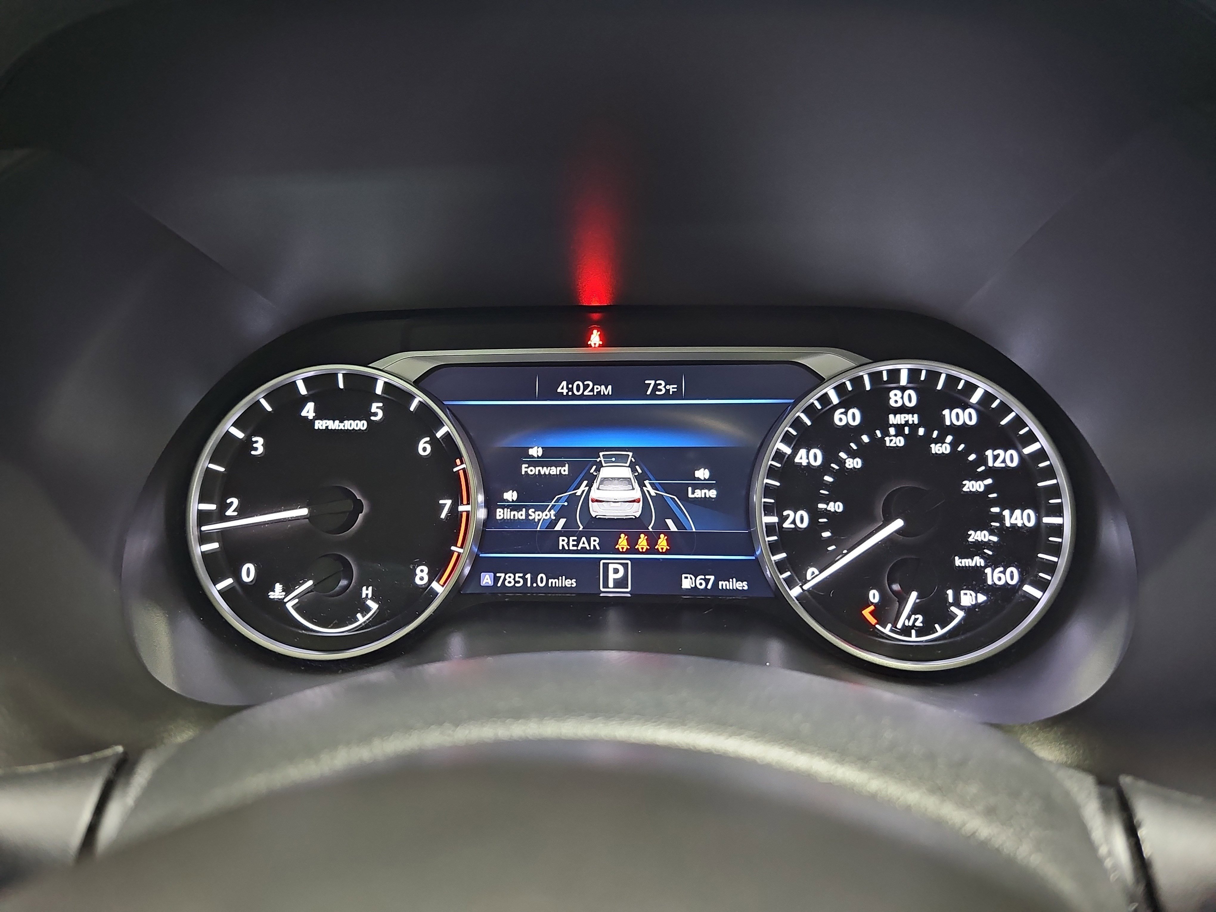 Used 2024 Nissan Sentra SR w/ SR Premium Package FWD image 19