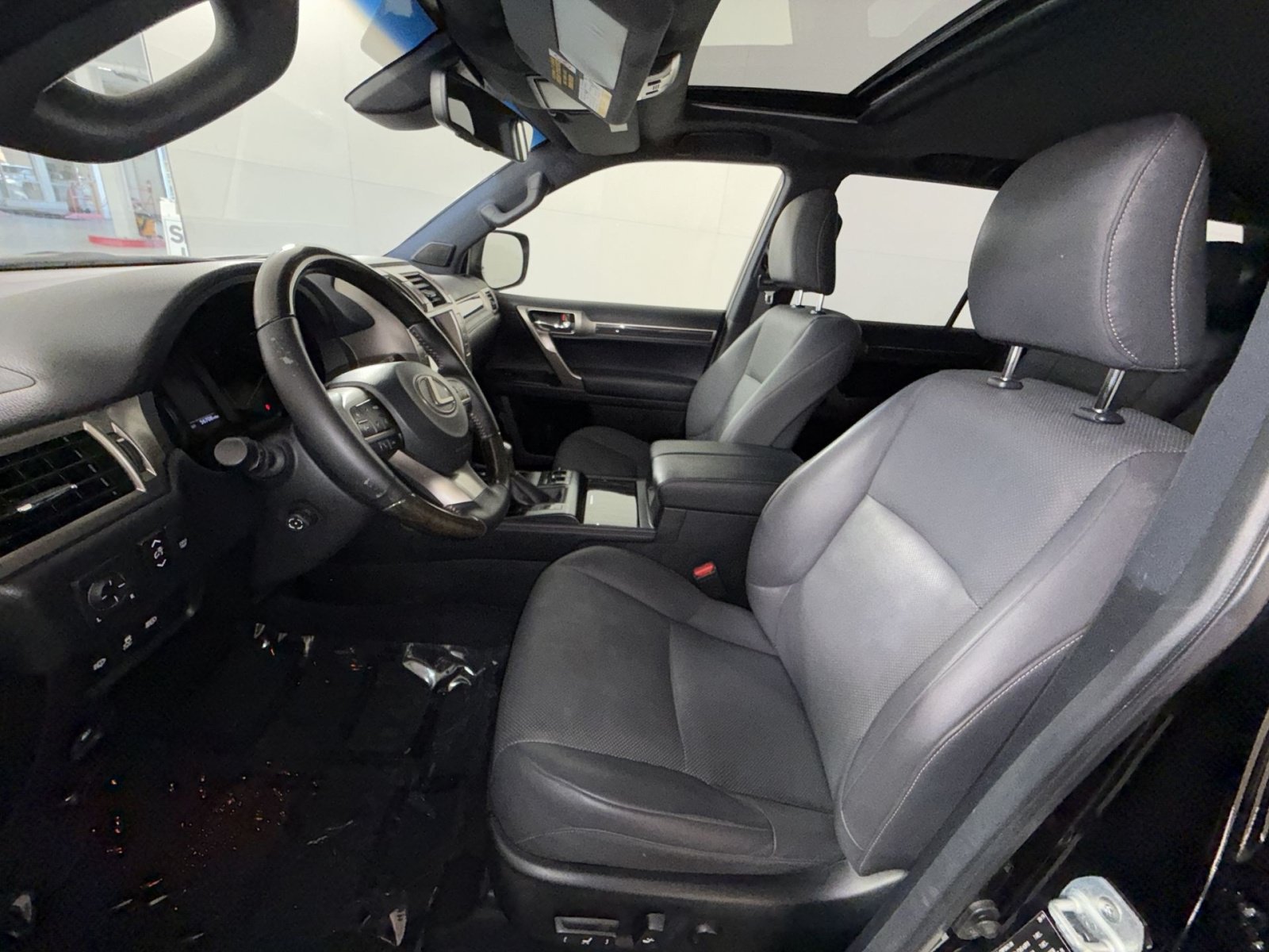 Used 2020 Lexus GX 460 Premium w/ Premium Package AWD/4WD image 13