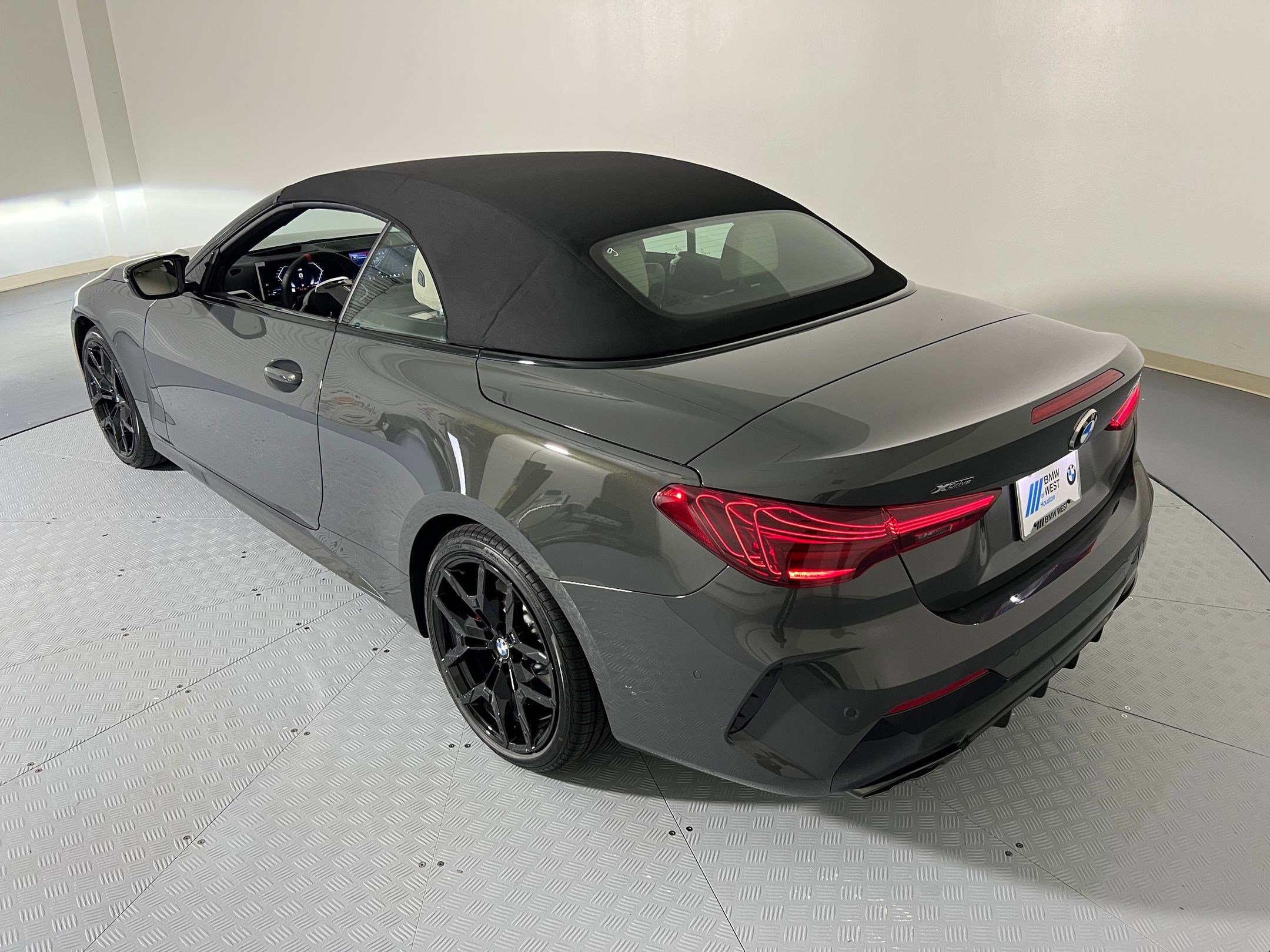 New 2026 BMW 440i xDrive Convertible image 37