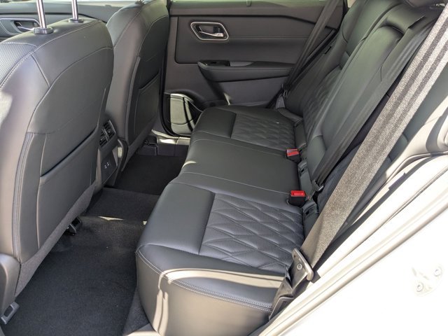 New 2026 Nissan Rogue Platinum AWD/4WD image 15