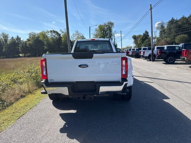 New 2026 Ford F350 XL w/ XL Chrome Package image 8