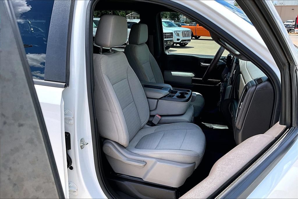 Used 2019 Chevrolet Silverado 1500 LT w/ Texas Edition AWD/4WD image 9
