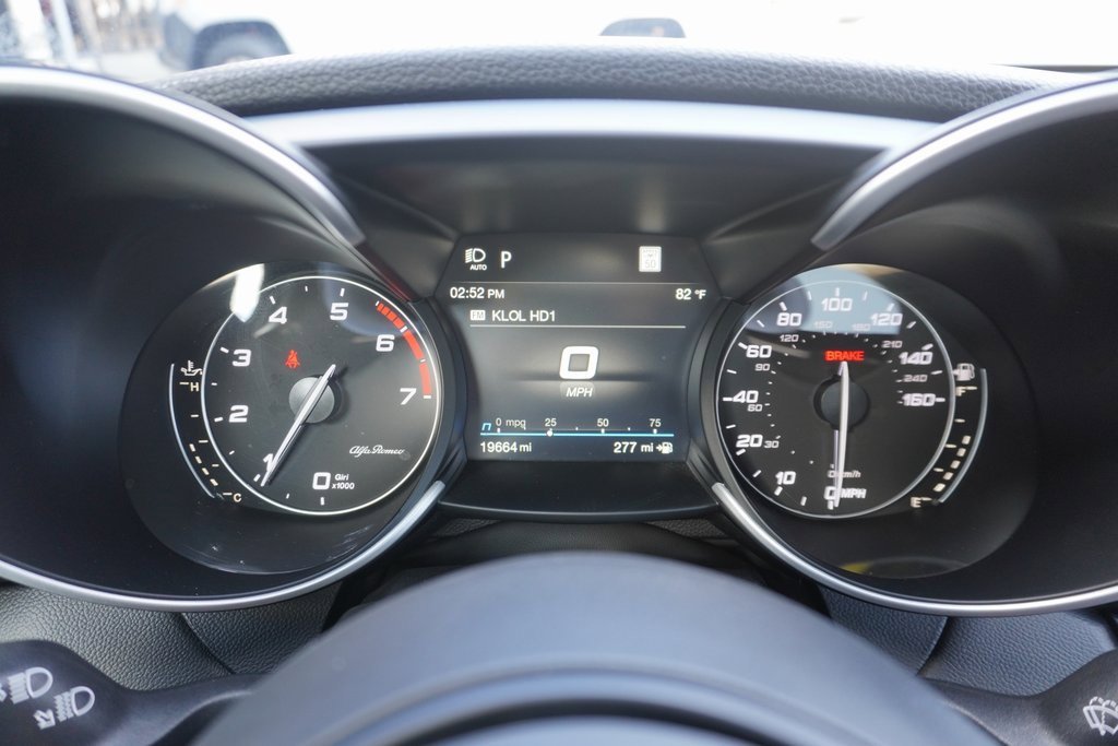 Used 2022 Alfa Romeo Giulia Veloce image 10
