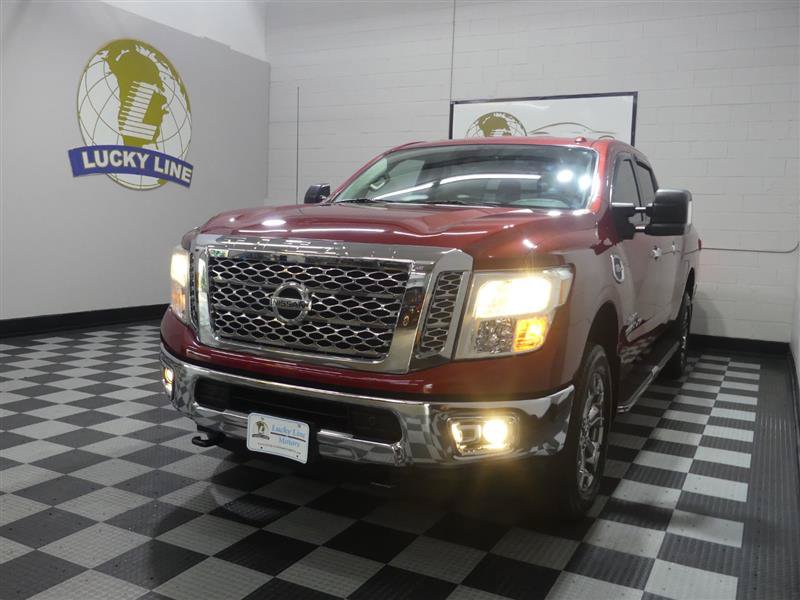 Used 2017 Nissan Titan SV AWD/4WD image 4