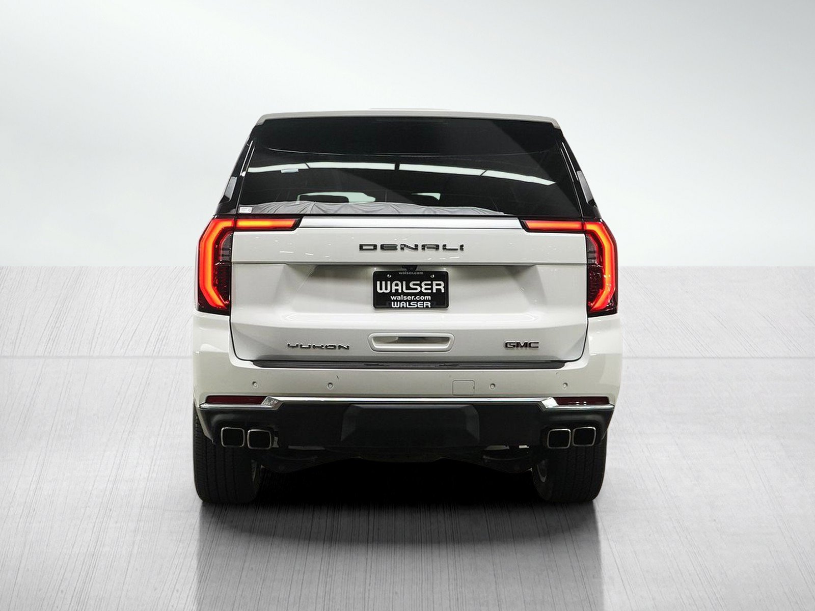 Used 2025 GMC Yukon XL Denali AWD/4WD image 4