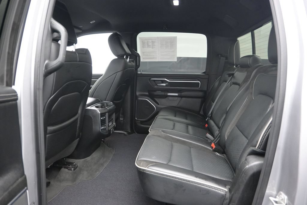Used 2024 RAM 1500 Laramie AWD/4WD image 13