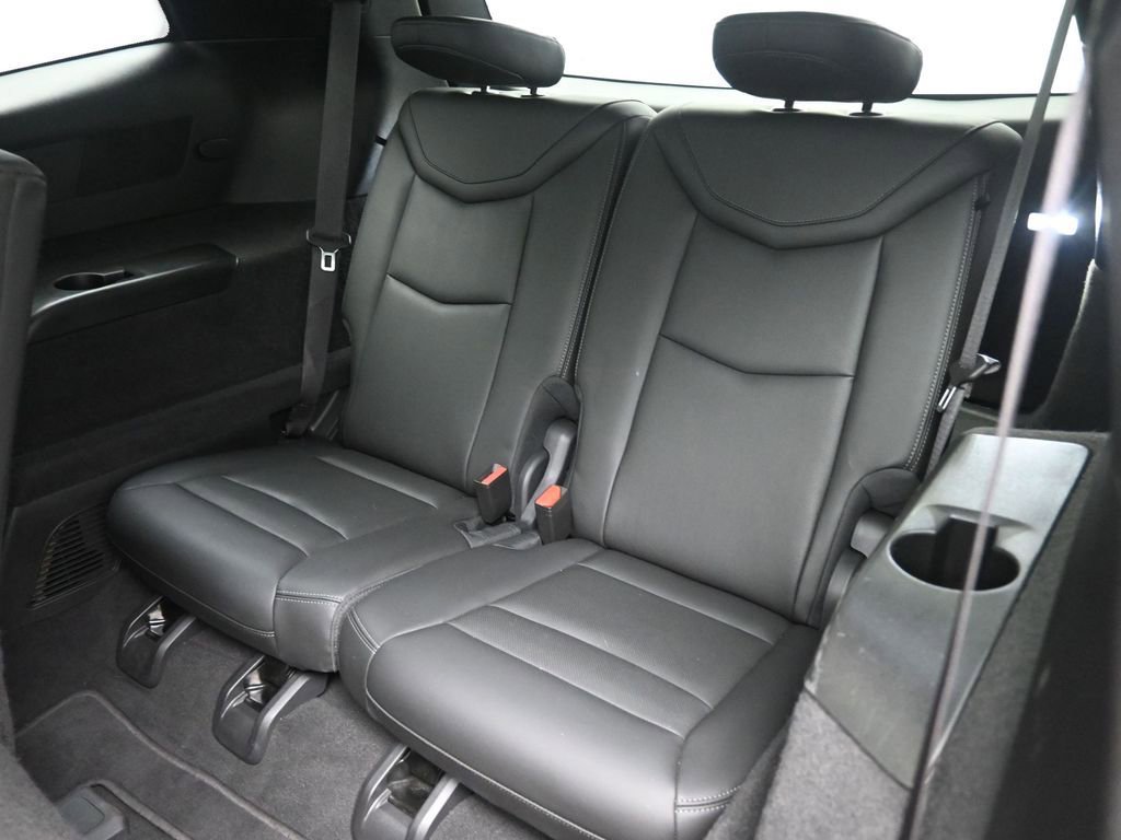 Used 2024 Cadillac XT6 Premium Luxury image 28