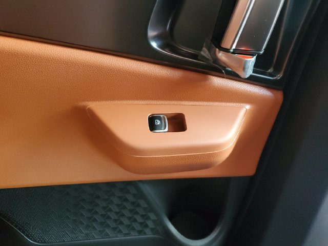 New 2027 Kia Carnival SX w/ Dark Edition Package FWD image 21