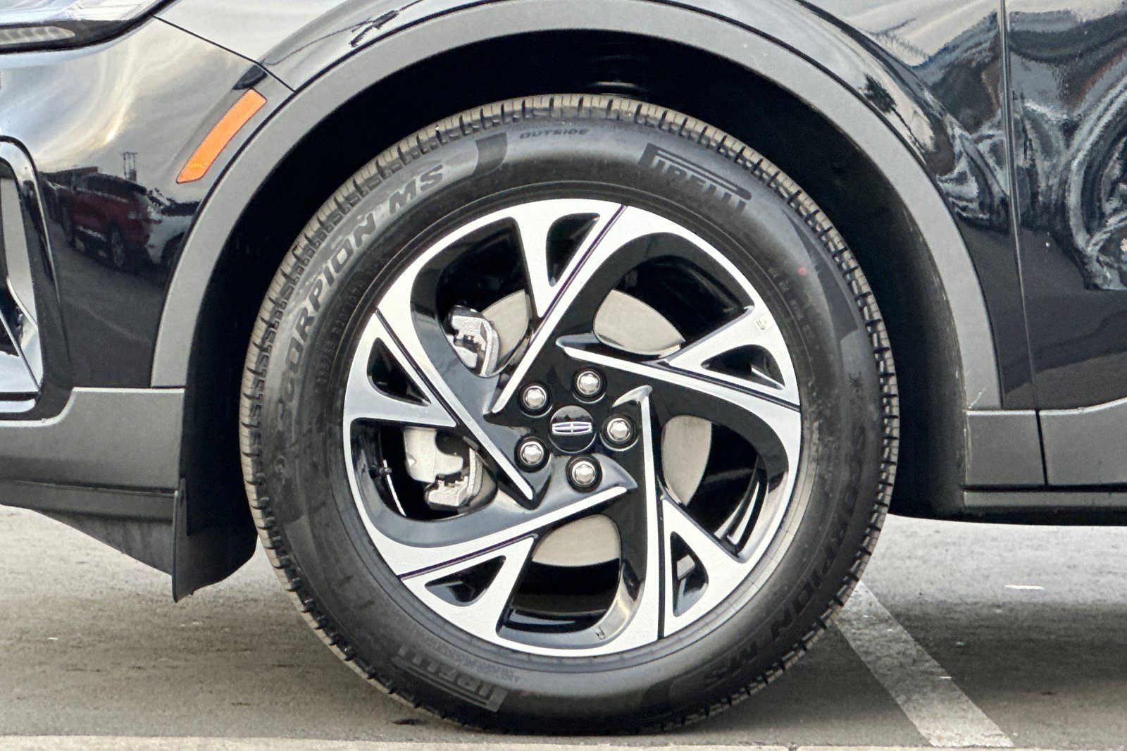 New 2026 Lincoln Nautilus Premier w/ Equipment Group 102A image 25